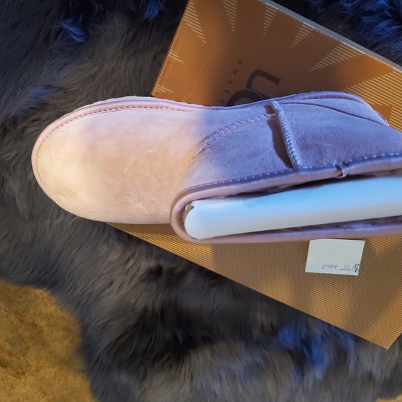 UGG Australia Womens Classic Mini Crystal Bow Boot - Picture 5 of 5